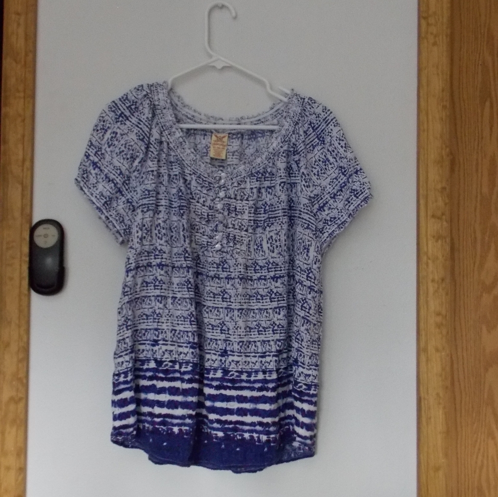 Faded Glory Short Sleeved Blouse